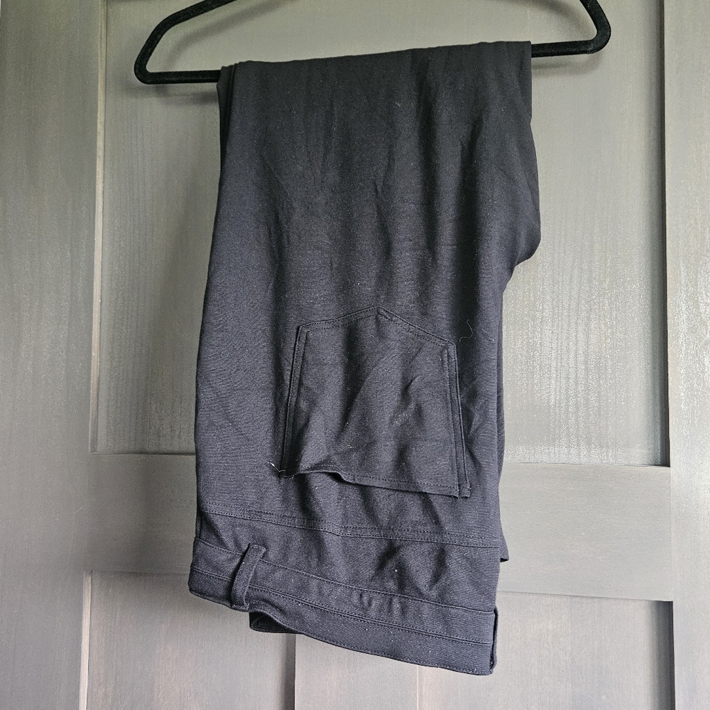 Maurices black pull on dress pants, size 2 short
